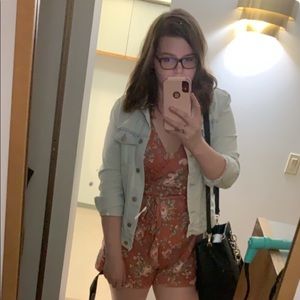 Meet your Posher, Danika